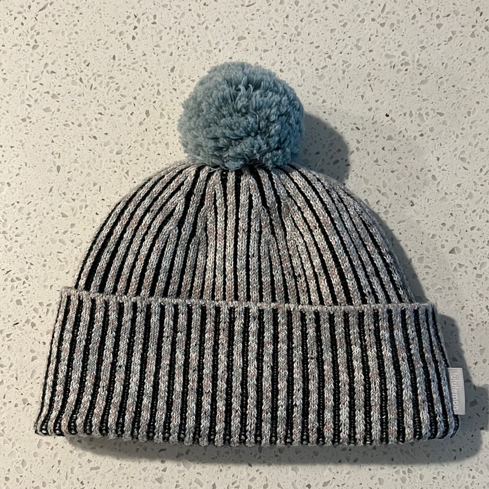 Lululemon Textured Beanie with Fleece Inside